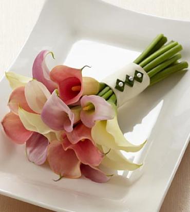 The Calla Lily Promise Bouquet