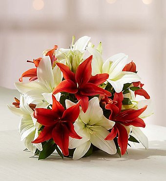 Holiday Lily Bouquet